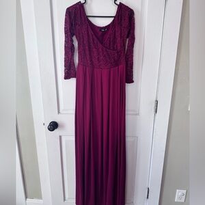 Molliya Maternity Elegant Burgundy Lace Maxi Dress